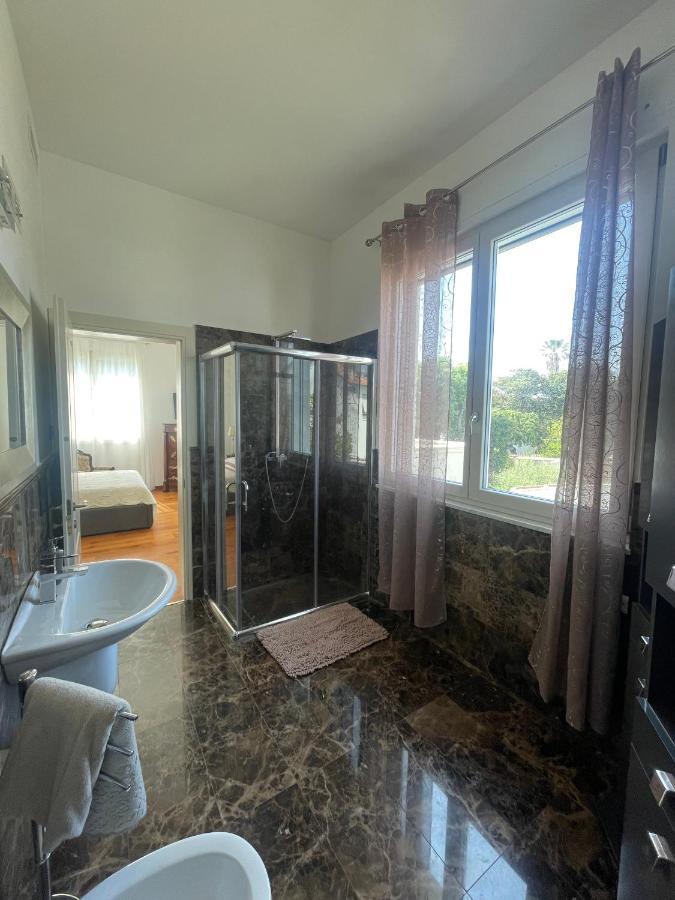 Villa Bianca A Few Steps By The Sea With Exclusive Garden & Jacuzzi Livorno Ngoại thất bức ảnh